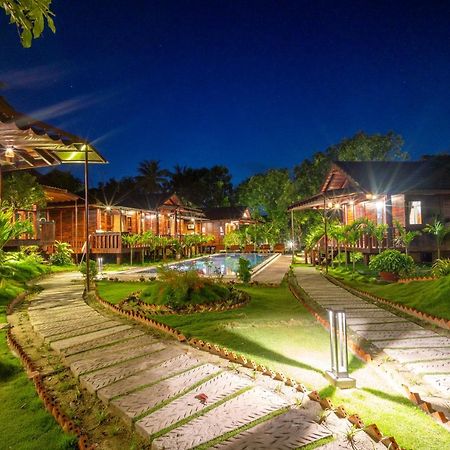 Anna Pham Bungalow - Friendly Local Duong Dong Exterior foto