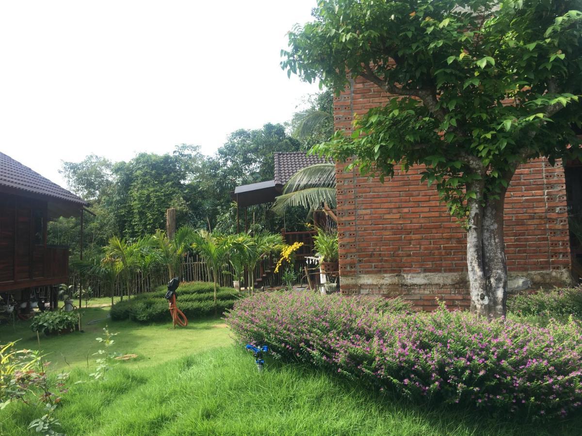 Anna Pham Bungalow - Friendly Local Duong Dong Exterior foto